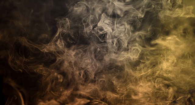 smoke-2592482_640.jpg